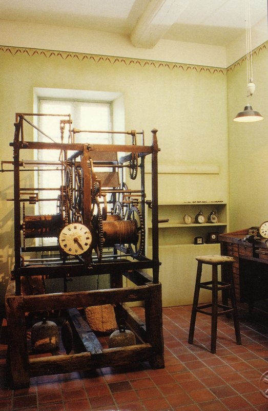 DIJON - Musée de la Vie Bourguignonne Perrin de Puycousin / Reconstitution d'une partie de l'Atelier de réparation, d'Horlogerie et Bijouterie Zbinden-Droz