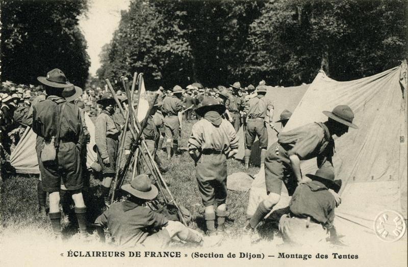 ECLAIREURS DE FRANCE (section de Dijon) - Montage des Tentes