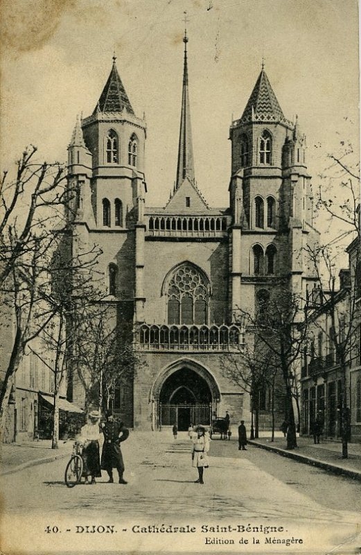 40. - DIJON. - Cathédrale Saint-Bénigne