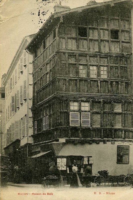 MACON - Maison de Bois