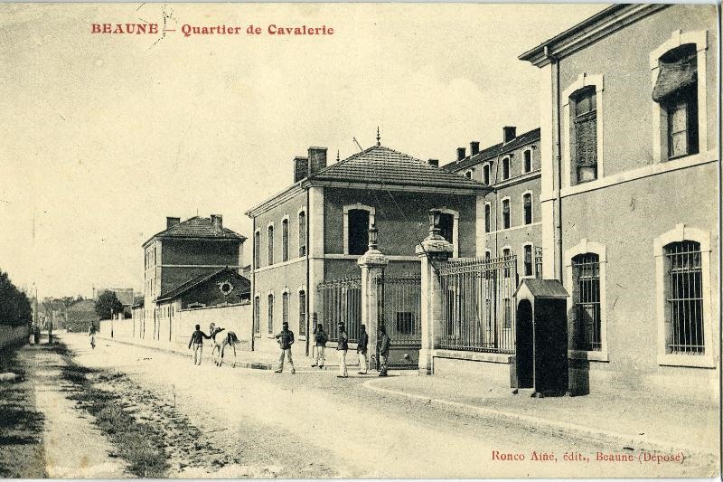 BEAUNE - Quartier de cavalerie