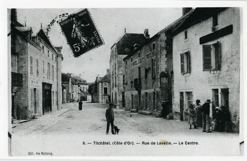 8. - Tilchâtel (Côte d’Or). Rue de Lavelle. -  Le Centre.// Coll. Vve Rostaing. Cliché photographique