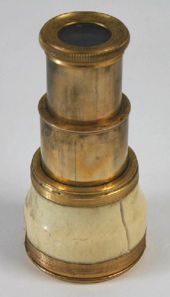 Lorgnette d'opéra en ivoire