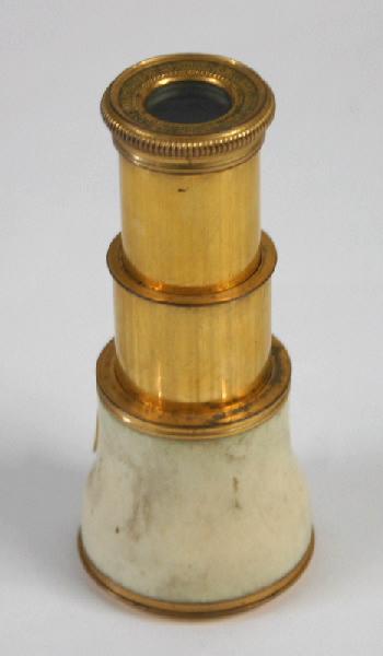 Lorgnette d'opéra en ivoire