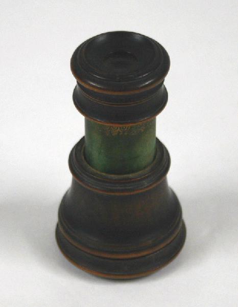 Lorgnette d'opéra en bois et son étui