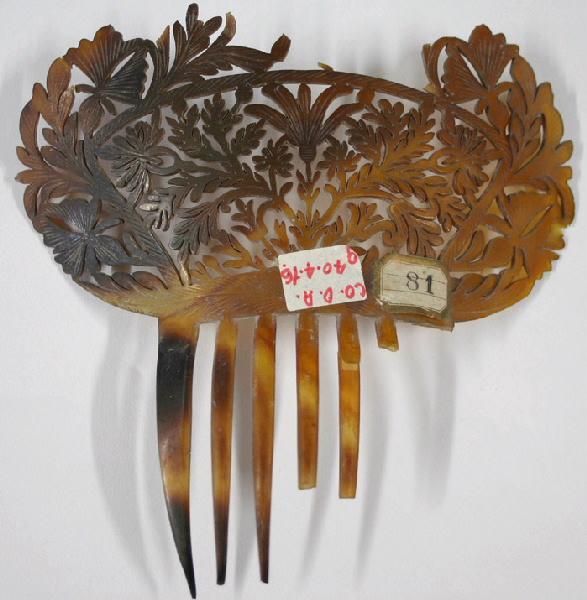 Peigne de coiffure féminine