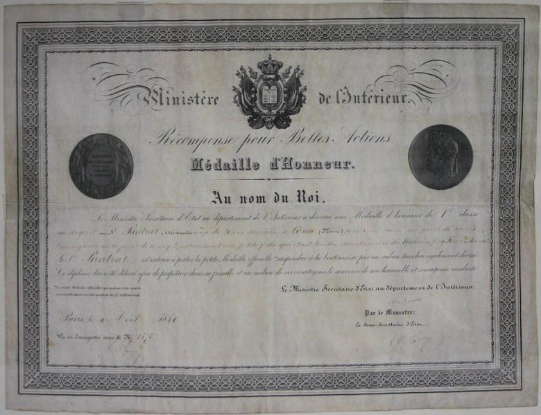 Diplôme de médaille d'honneur pour belles actions décerné à Alexandre Pautrat (pour le sauvetage de 3 enfants)