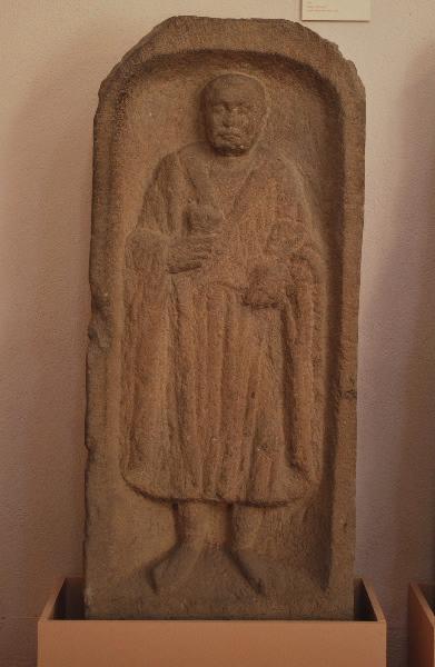 Stèle dite de l'homme à la serpe