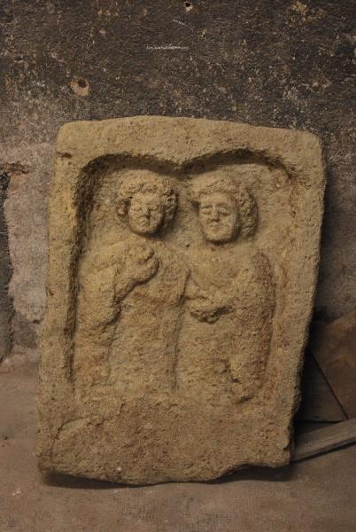 Stèle au couple