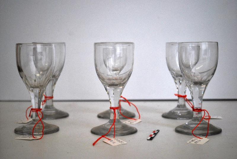 Service à liqueur de dix verres