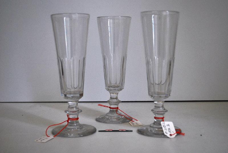 Service de neuf flutes