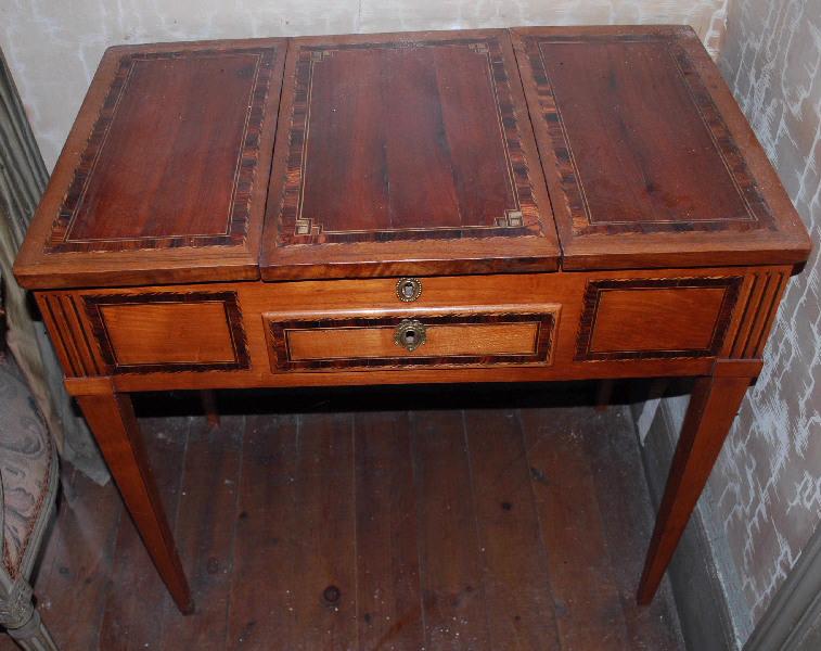 Coiffeuse de style Louis XVI