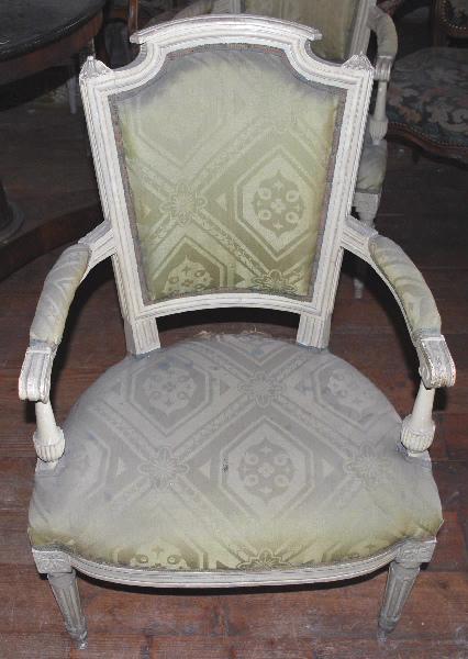 Ensemble de six fauteuils de style Louis XVI