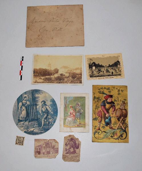 Lot de 8 images dans une enveloppe