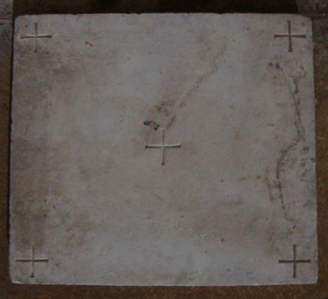 Dalle d'autel
