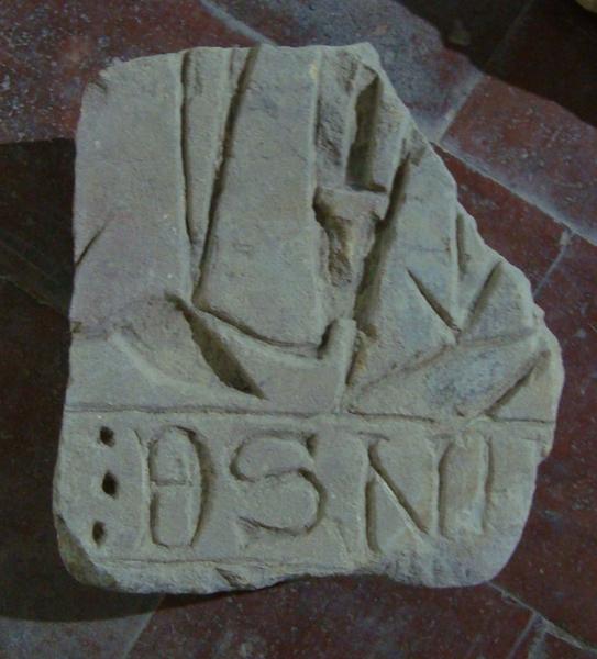 Fragment de pierre tombale
