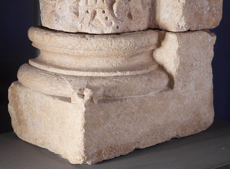 Base attique de colonnette