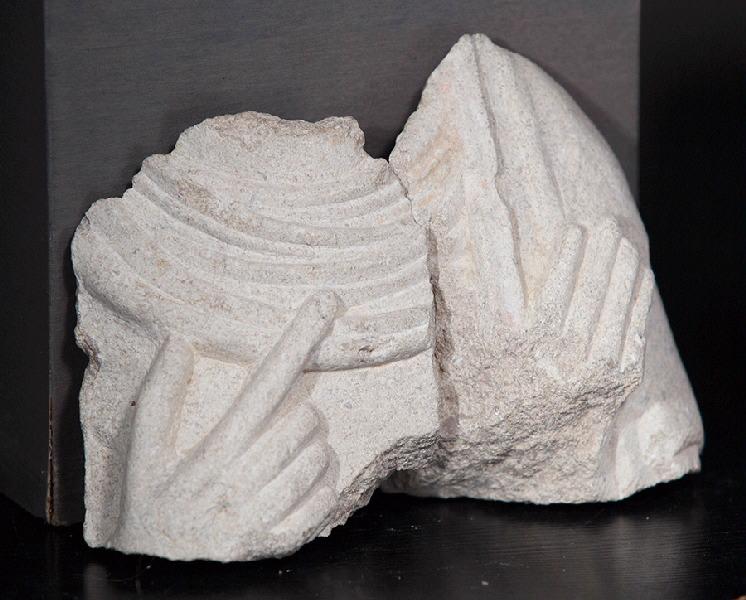Fragment d'un buste ; Buste de la Vierge