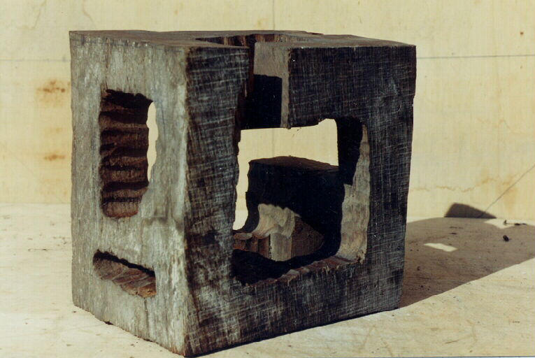 Pied de table basse