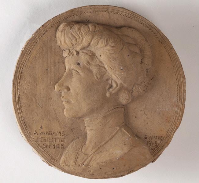 Buste de Mme Henriette Garnier en médaillon