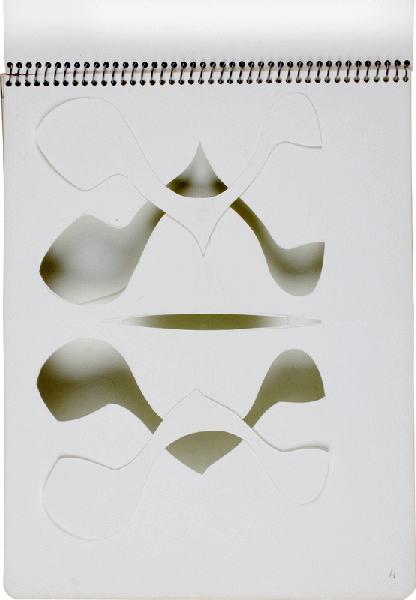 Cahier B 'NOU'  / contient 16 dessins & découpages, 04 ; Sans titre