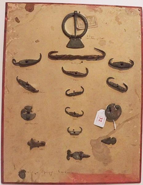 Agrafe à double crochet