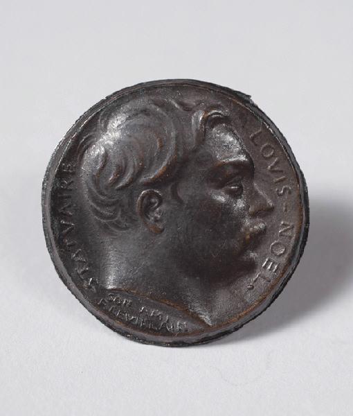 Portrait de Louis Noël, Statuaire