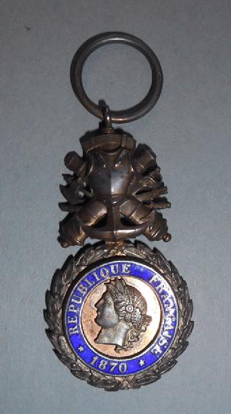 Médaille militaire à trophée d'armes