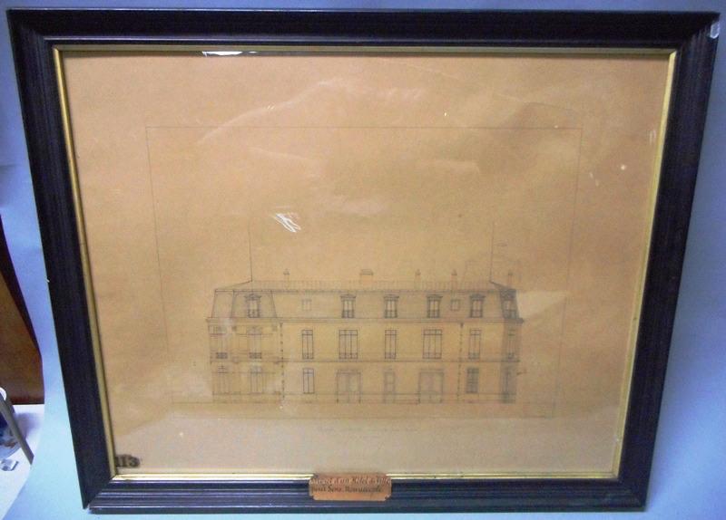 Façade latérale (à la droite de la façade principale)