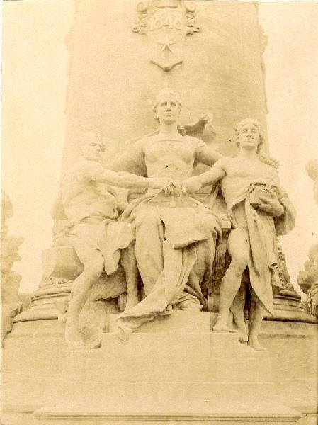 Monument de la République, Lyon : Groupe Egalité