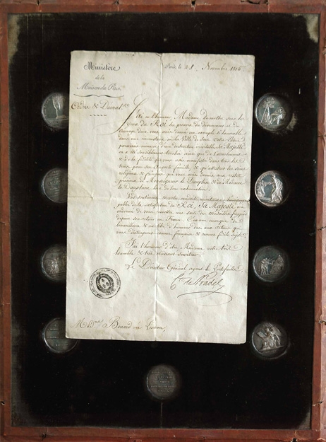Médailles données à la ville de Sens par la famille de Madame Bénard