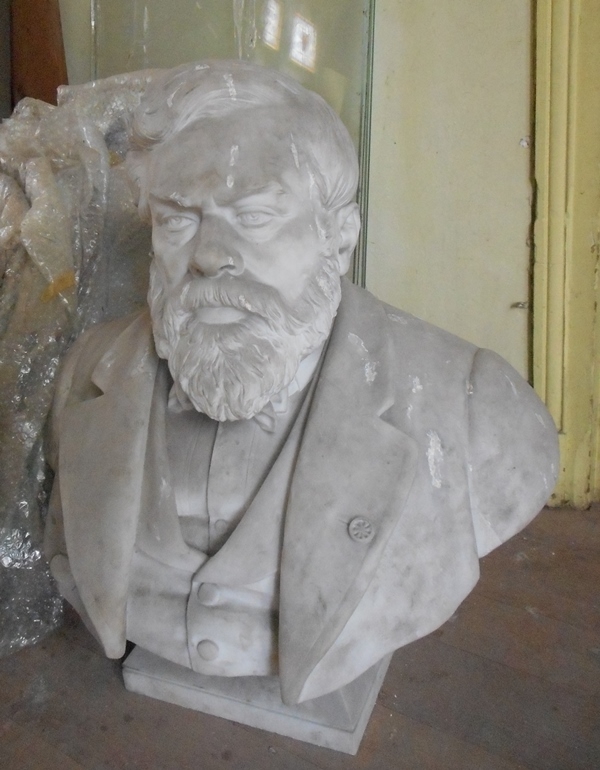 Buste de Léopold Javal