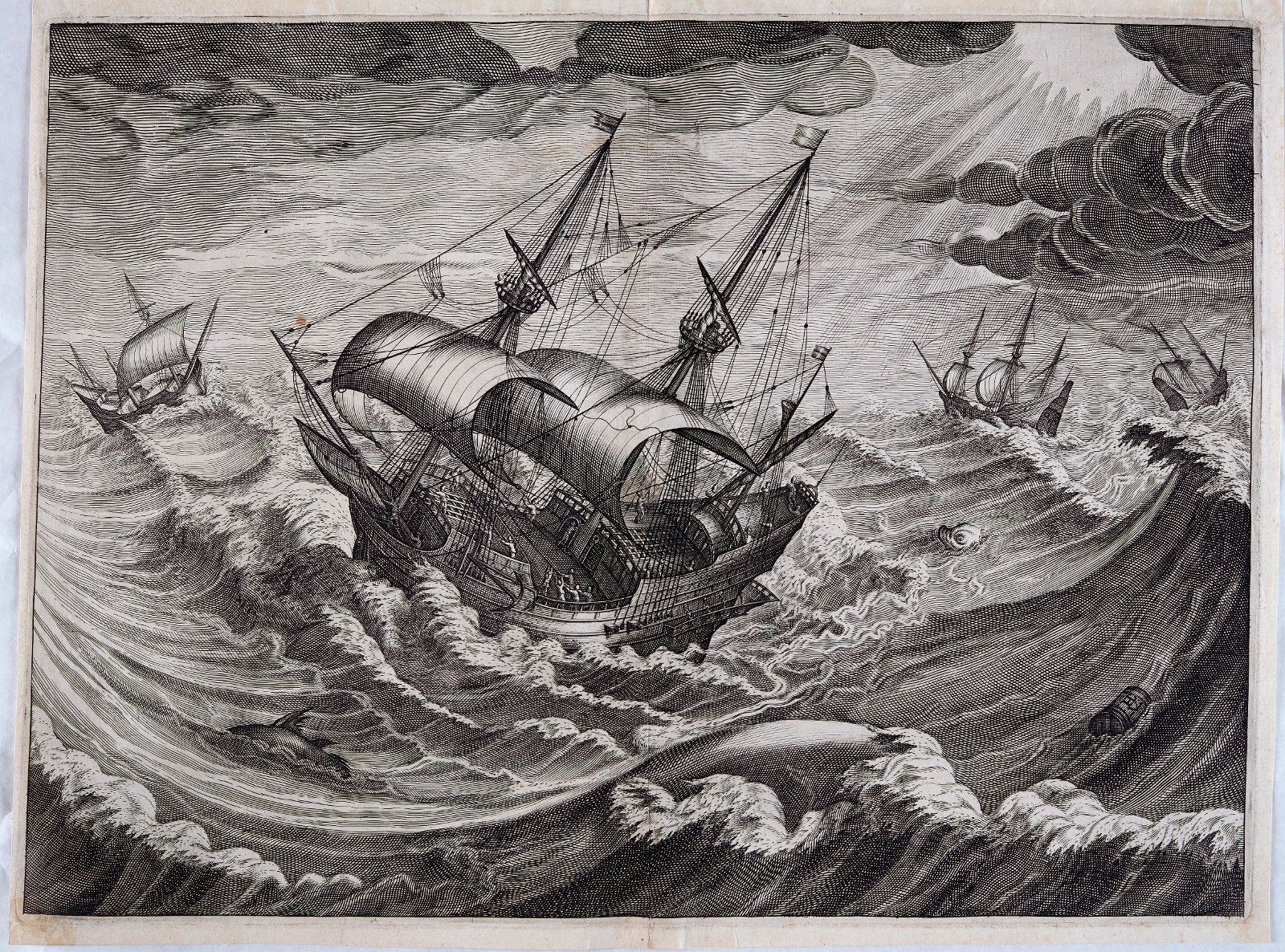 Quatre nefs de haut bord dans une tempête