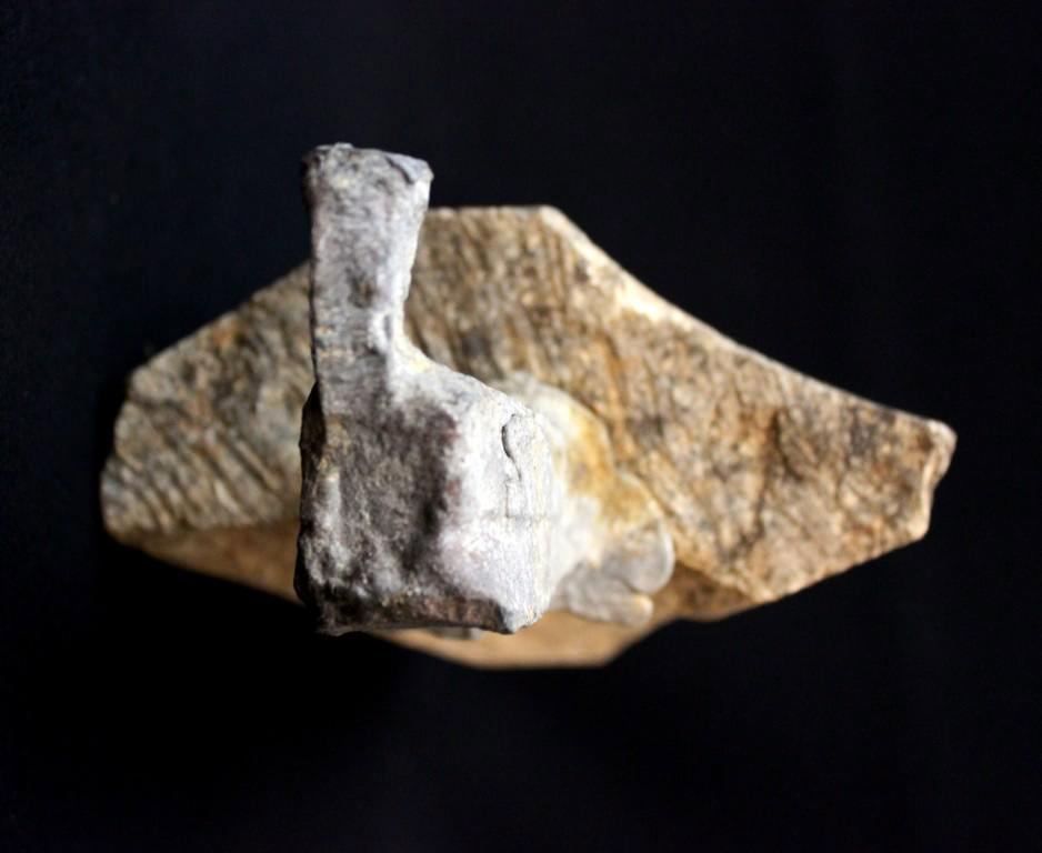 Brochage entre deux éléments de superstructure