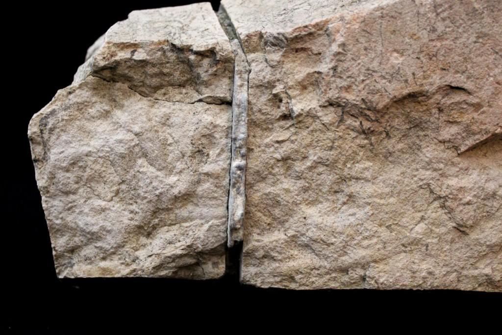 Brochage entre deux éléments de superstructure