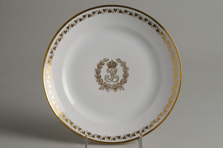 Assiette au chiffre de Louis-Philippe