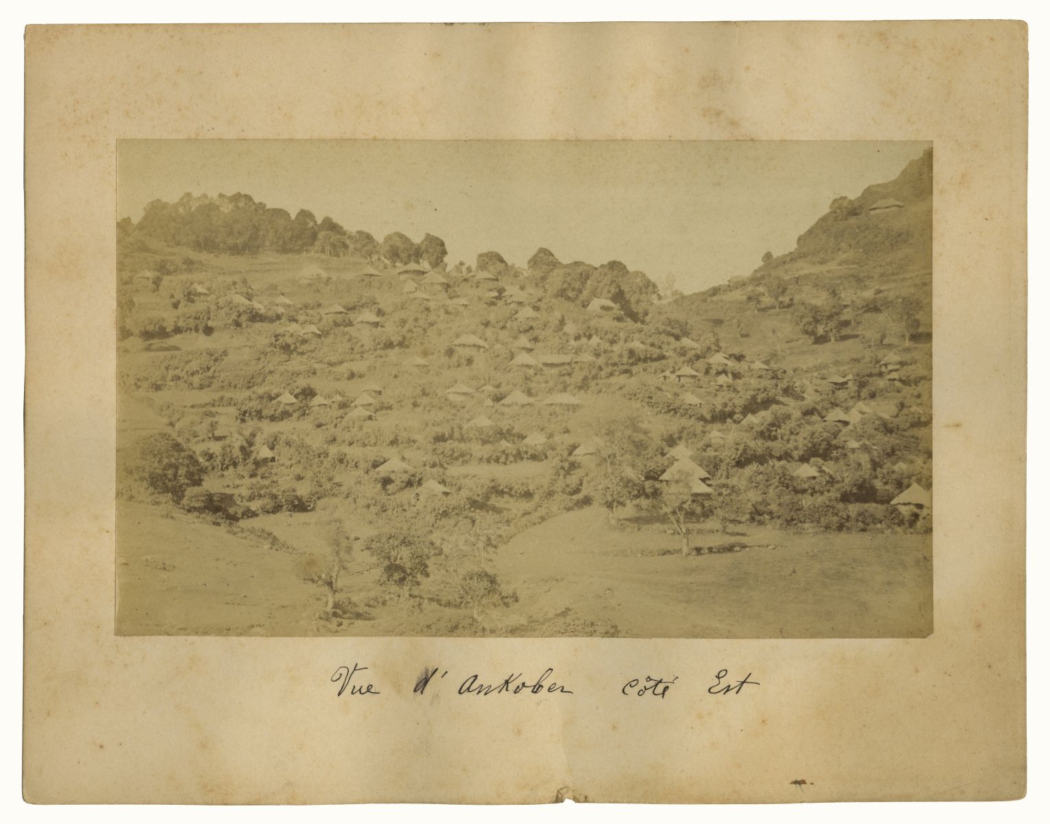 Vue d'Ankober côté est (titre inscrit)