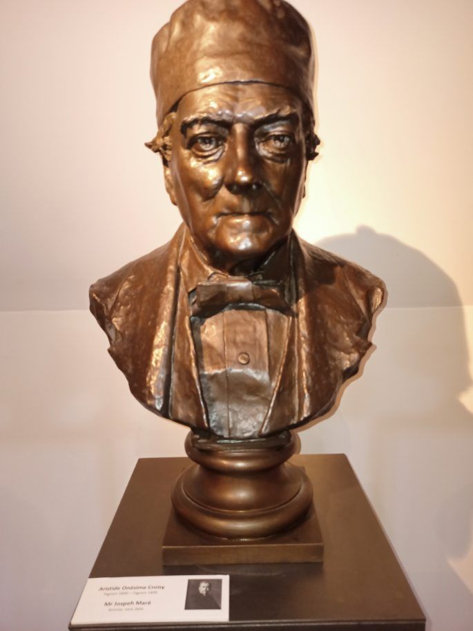 Buste de M. Hasard père