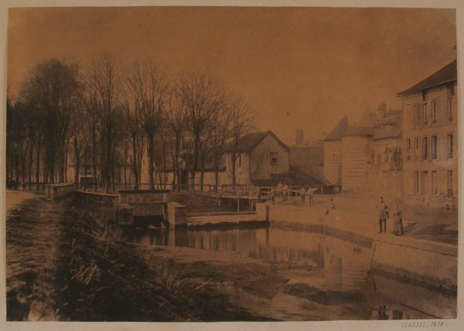 Troyes, le bouillon de Croncels, vue prise sur le mail de la Grande Tannerie