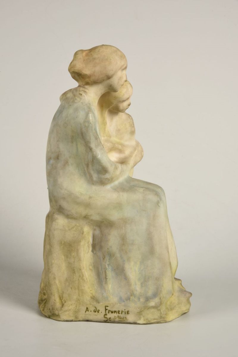 Maternité ; Petit groupe "Maternité" ; statuette