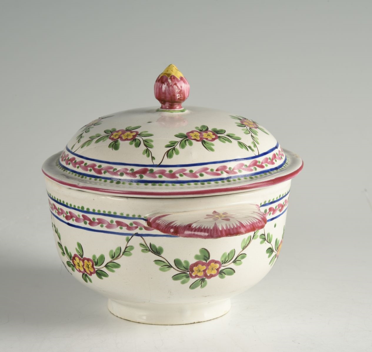 Bouillon et son couvercle