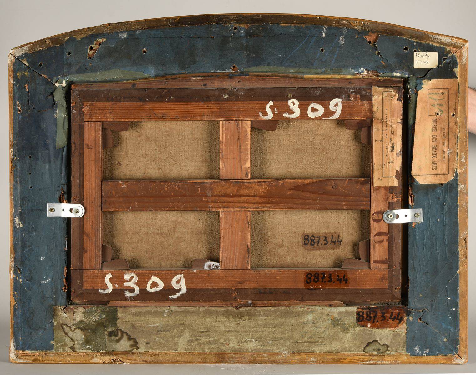 Chaumière au bord de l'eau