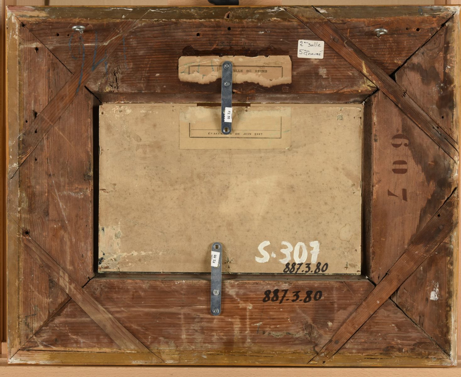 Paysage avec cours d'eau