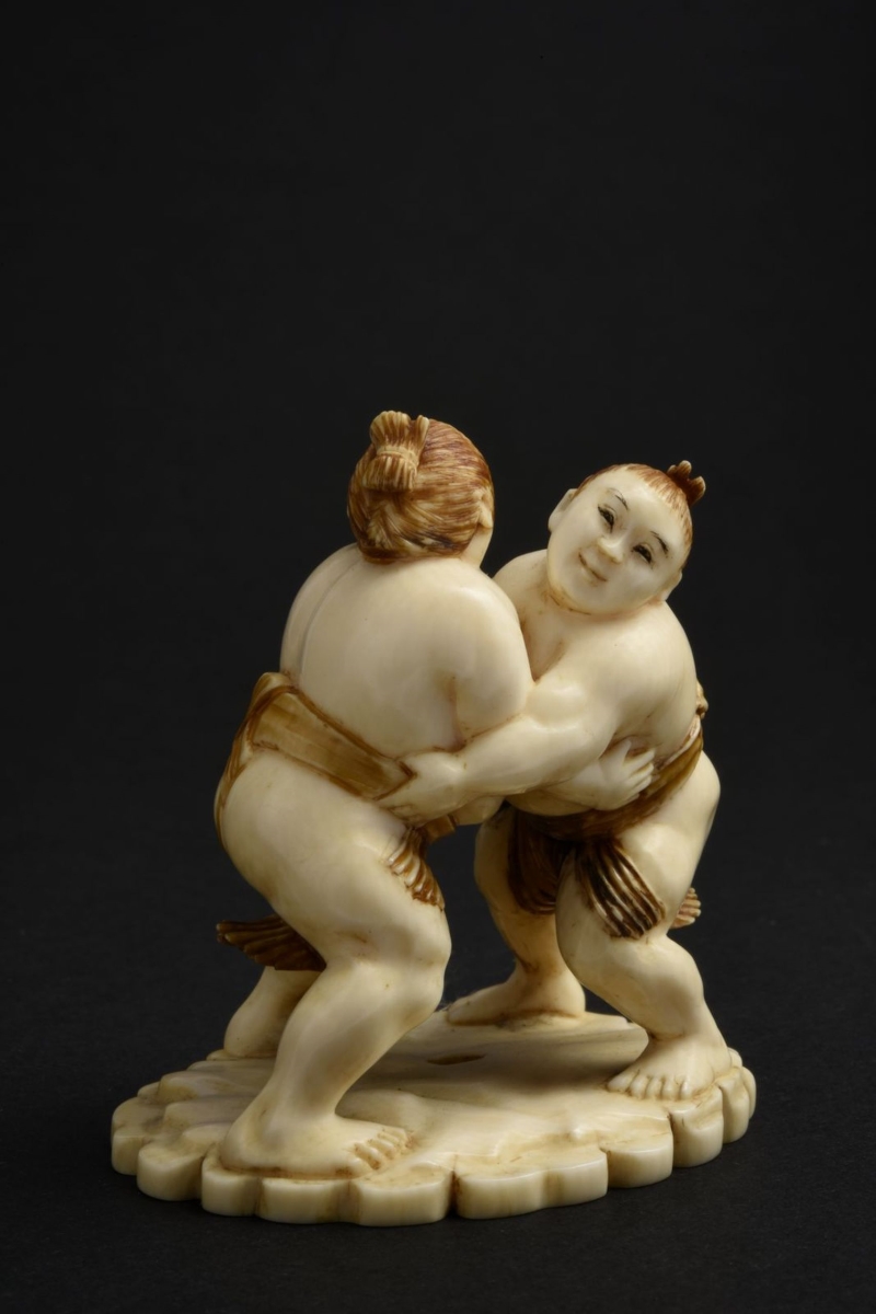 Sumos luttant (titre attribué) ; Sumotoris (lutteurs) (ancien titre attribué)