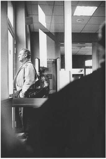 L'Attente, Tournan . 1993 ; série Train quotidien