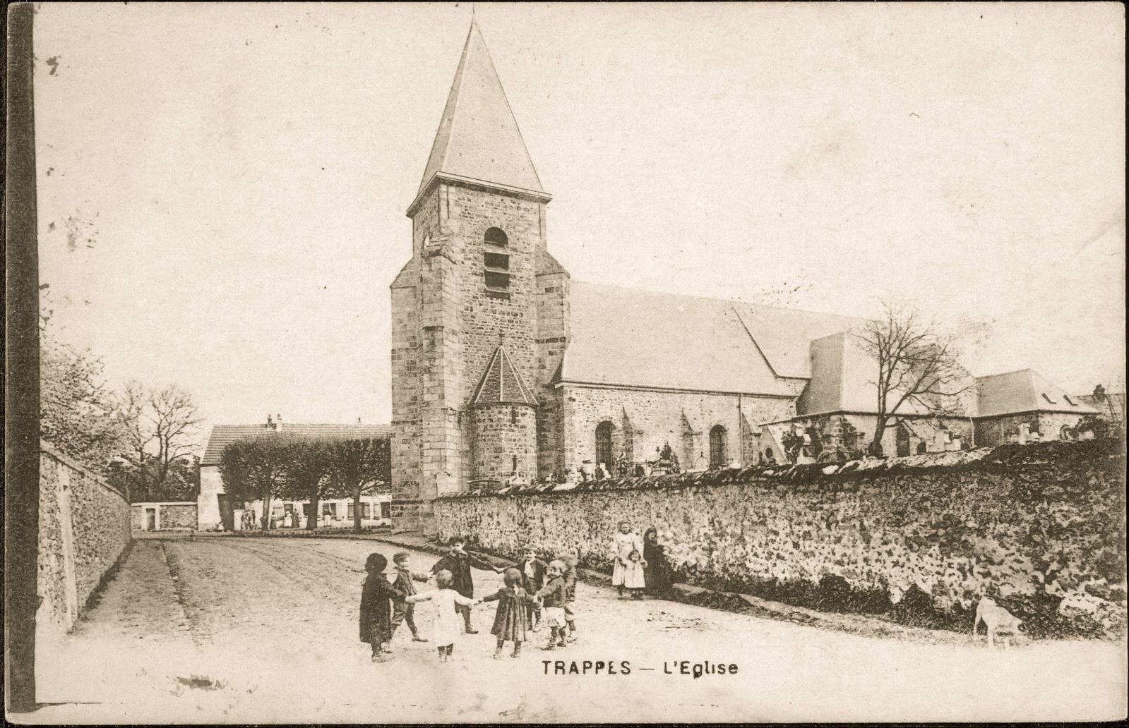 TRAPPES - L'Eglise