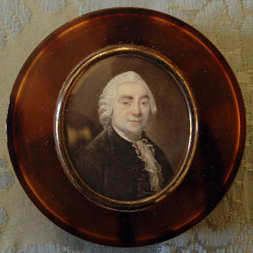 Bonbonnière avec portrait miniature de M. Pignano, grand oncle paternel d'Eugène Asse