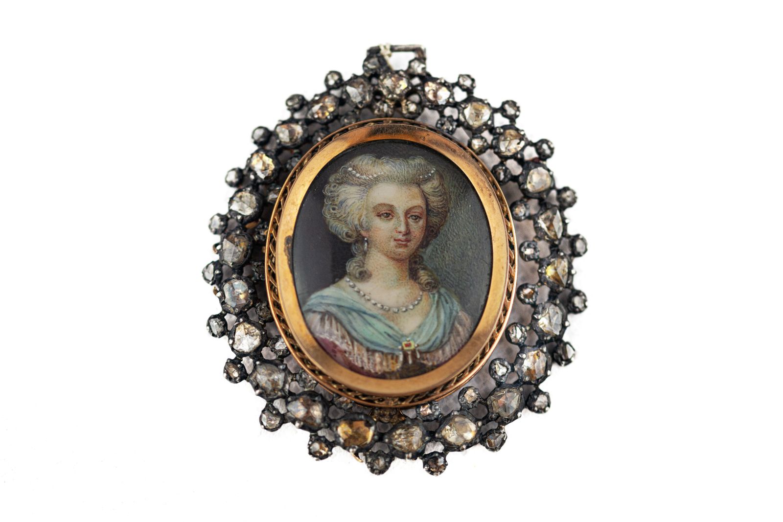 Pendentif avec portrait de femme