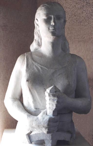 Femme à l'épée