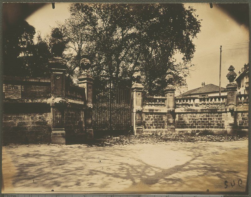 Entrée du Domaine de Sceaux sur la route d'Orléans